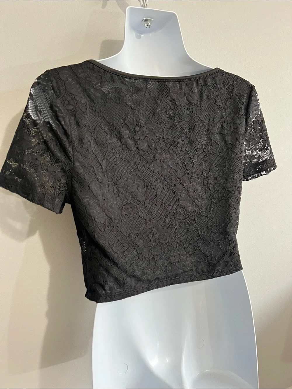 Shein Size M Black Lace Corset-Style Keyhole Tie Short Sleeve Crop Top Goth